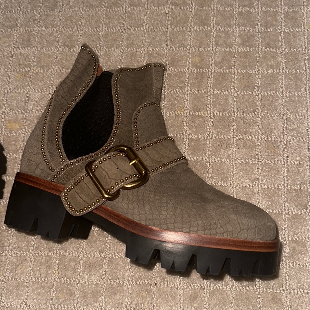 New free people short boots. Never worn